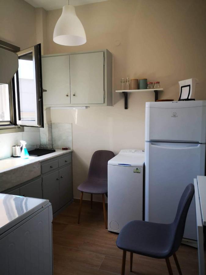 House Dimitris & Vicky Apartment Атина Екстериор снимка