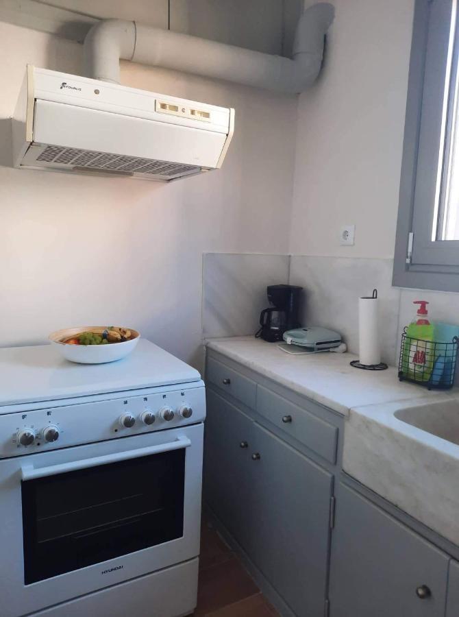 House Dimitris & Vicky Apartment Атина Екстериор снимка